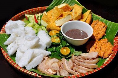 Món ngon dân dã bún đậu mắm tôm tại Hà Nội