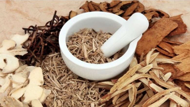 Cơ sở lý luận dùng cây dược liệu làm thuốc trong Đông Y và Tây Y