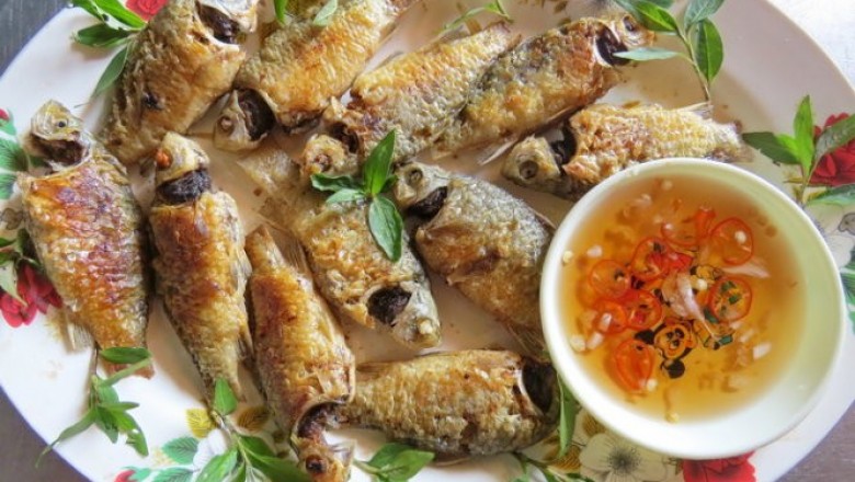 Các ăn món ngon, dân dã chế biến từ cá diếc
