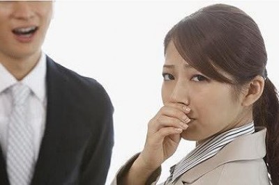 Miệng bốc mùi cảnh báo 9 vấn đề sức khỏe không hề đơn giản, cần khám gấp