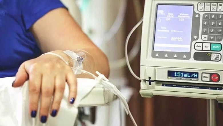 Tại sao hóa trị ung thư gây rụng tóc