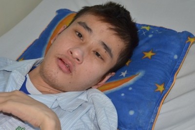 Bác sĩ viện Bạch Mai kêu gọi mạnh thường quân cứu chàng trai mắc tim bẩm sinh