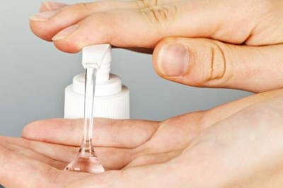 Chọn mua nước rửa tay khô phòng virus corona cần tránh 28 loại chất cấm này