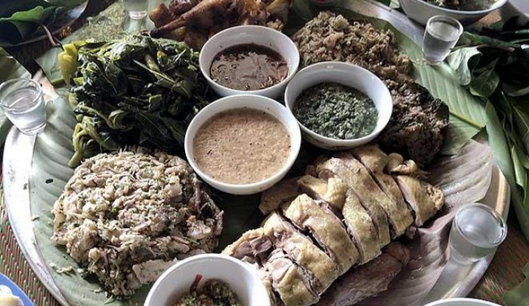Thưởng thức cá bỗng, vịt bầu của người Tày Lục Yên – Hấp dẫn gỏi cá bỗng