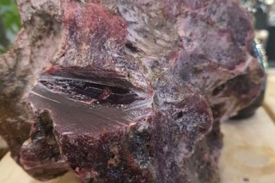 Quảng ngãi: Ngư dân lặn tìm được cục đá lạ bán 1,2 tỉ đồng