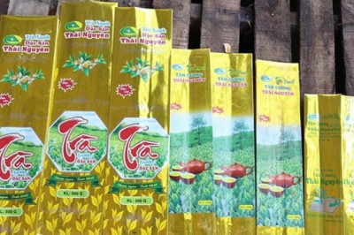 Bắt quả tang cơ sở làm giả trà xanh Tân Cương Thái Nguyên