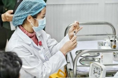 Việt Nam cấp phép lưu hành vaccine Covid-19 đầu tiên