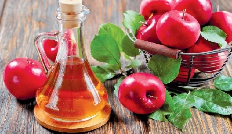 Bạn đã biết những tác dụng chăm sóc da và tóc tuyệt vời của dấm táo chưa?