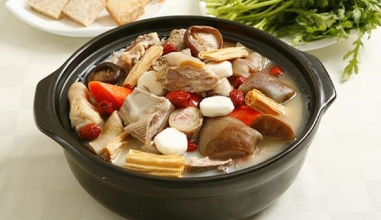 Y thư cổ và các bài thuốc từ dê