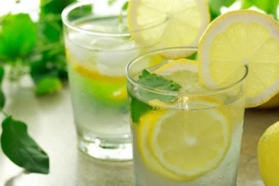 Tại sao nói nước chanh ấm có thể cứu được cả 1 đời người?