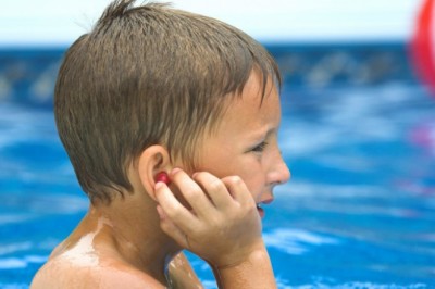 Chuyên gia cảnh báo nguy cơ mắc bệnh tai mũi họng từ bể bơi công cộng