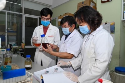 Việt Nam điều chế thành công thuốc điều trị COVID-19 bằng thảo dược​