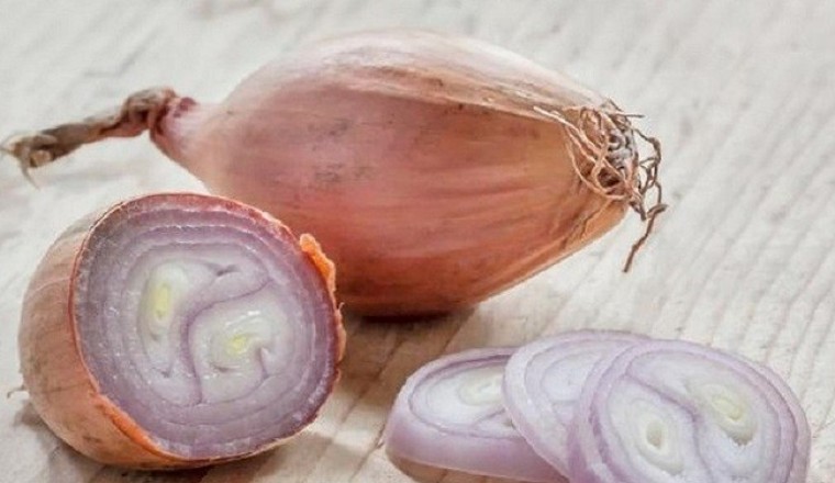 Tiến sĩ tìm thấy hợp chất tạo nano bạc từ củ hành tím