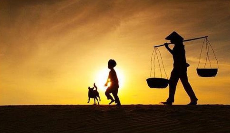 Ân cha mẹ là nặng hơn hết. Trong thiên hạ, không có ân nào bằng ân cha mẹ