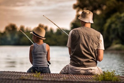 Ông bố dạy con trai hãy nói 9 điều này với con trai mỗi ngày