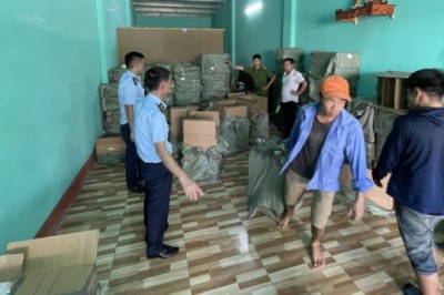 Tin hàng giả: Phát hiện 20 tấn nước hoa, mỹ phẩm gắn mác Chanel, Gucci, Innisfree ở Bắc Ninh