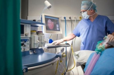 Bác sĩ bệnh hoạn xâm hại sản phụ ngay trên bàn sinh mổ