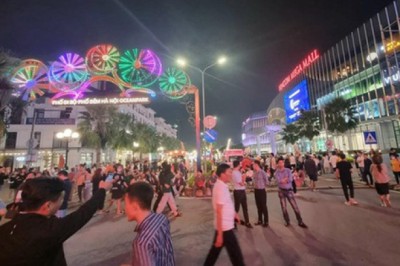 Hà Nội có khu phố ẩm thực xuyên đêm đầu tiên