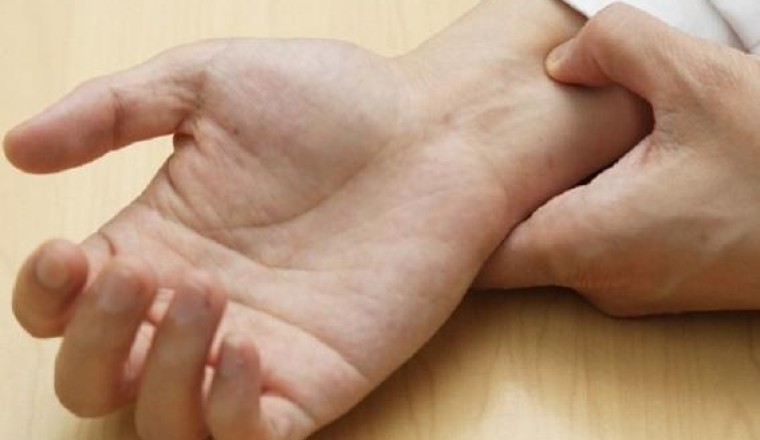 Tác dụng của huyệt nội quan, Cách bấm huyệt nội quan và phối hợp huyệt