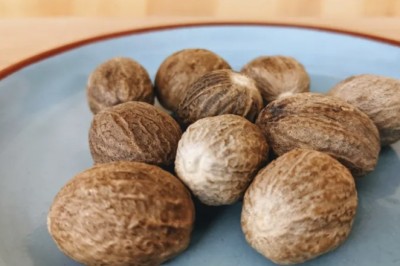 Nhục đậu khấu thảo dược giúp tăng cường sinh lý nữ