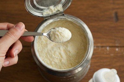 Trẻ Uống Phải Sữa Giả – Hiểm Họa Âm Thầm Đe Dọa Sức Khỏe Và Tương Lai