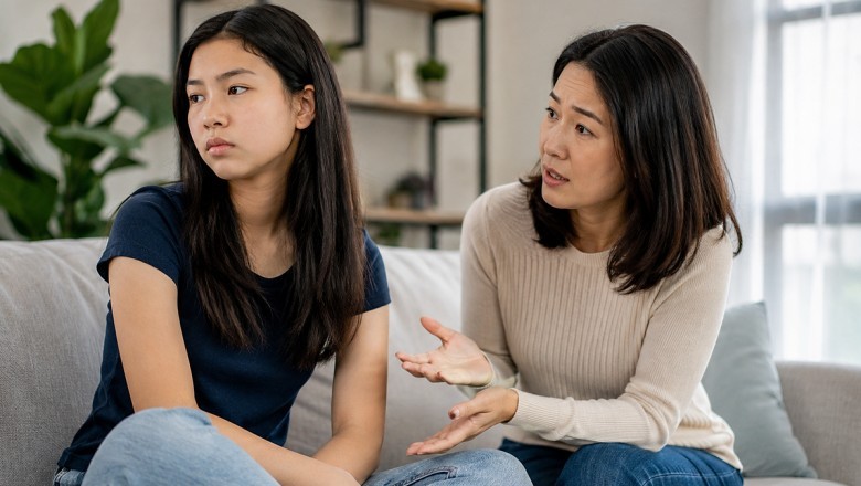 Vì sao trẻ không muốn nói chuyện với cha mẹ? 7 điều cha mẹ nên tránh