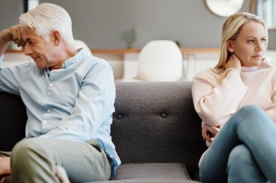 Làn sóng ly hôn tuổi trung niên và hiện tượng “vợ dứt áo ra đi”