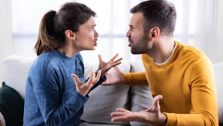 Những sai lầm khi giao tiếp trong hôn nhân khiến vợ chồng xa cách