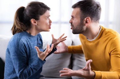 Những sai lầm khi giao tiếp trong hôn nhân khiến vợ chồng xa cách