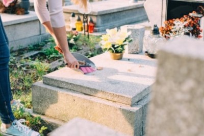 Vì sao người xưa nói: “Mộ sụp con cháu ít, trên mộ không cỏ tài sản cạn kiệt”?