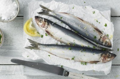 Cá trích: Loại cá nhỏ giàu omega-3, vitamin B12 và vitamin D