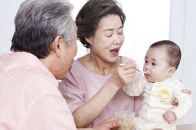 Thương con đến đâu, tuổi già cũng nên giữ lại 3 thứ cho mình