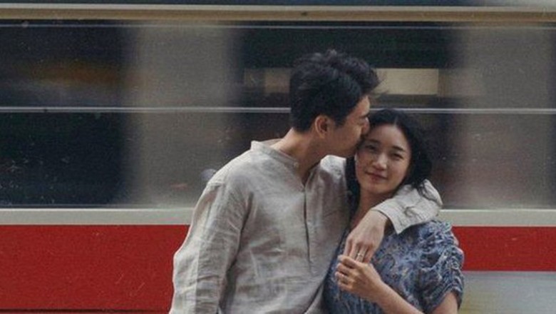 Tâm lý học giải mã: Vì sao tình đầu thường khó quên?